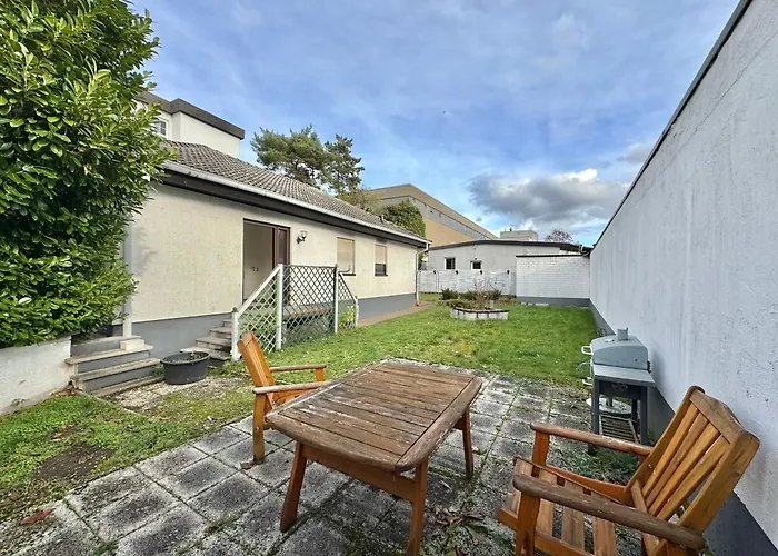 Villa Heusenstamm Villa *